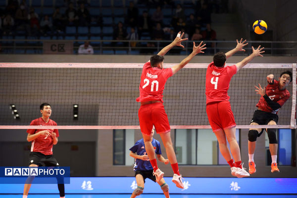 مسابقات دانش‌آموزی والیبال زیر 15 سال قهرمانی جهان (ایران - چین )