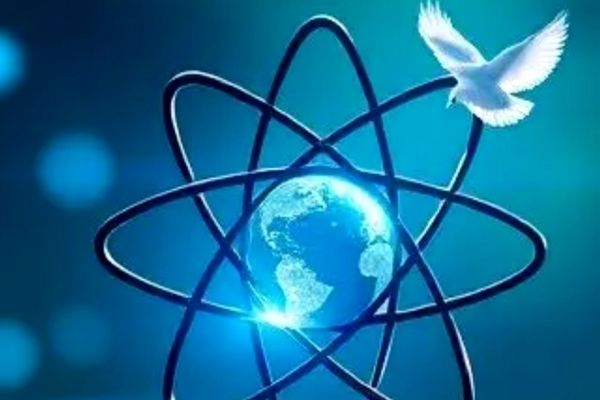 علم ستون اصلی توسعه و صلح پایدار به شمار می‌آید