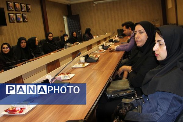 برگزاری کارگاه توانمندسازی مراقبین سلامت در بهارستان‌دو