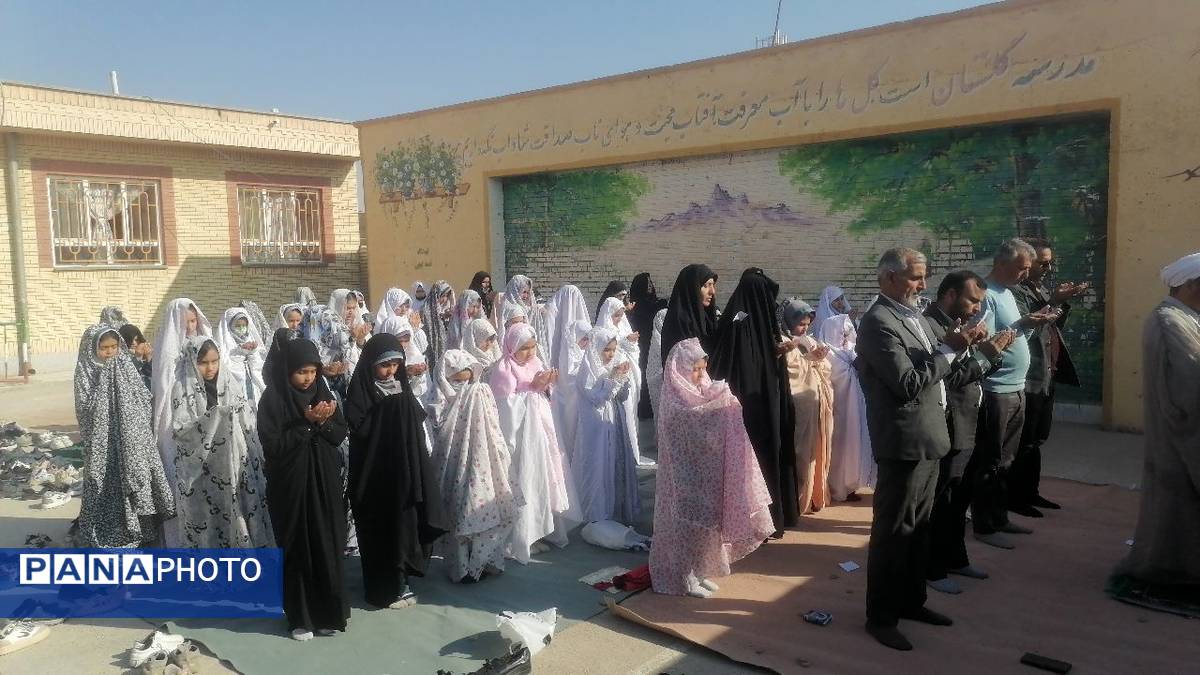 نماز باران در آموزشگاه زهرا عبداللهیان ارغا خلیل آباد 