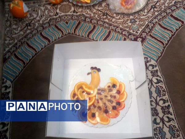 جشنواره میوه آرایی در مدرسه شهید غلامی خلیل آباد 