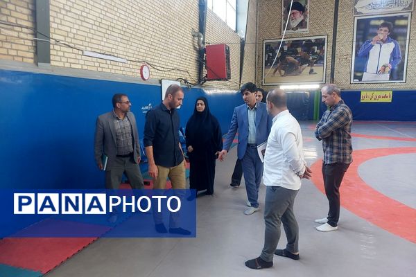 نظارت بر پیشرفت بازسازی مجموعه ورزشی محمد حسین ثمری در ملارد