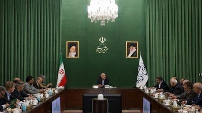 یک دهه توجه به آموزش و پروش، کشور را در مسیر صحیح قرار می‌دهد