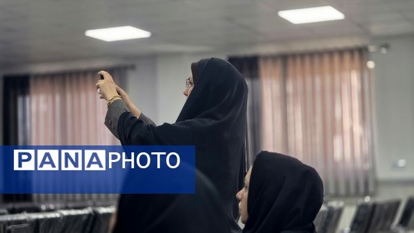 کارگاه مقاله‌نویسی آموزش‌دهندگان سوادآموزی در قائمشهر