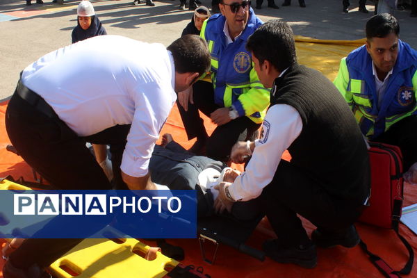 برگزاری مانور زلزله و ایمنی در کرمان