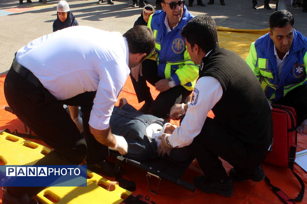 برگزاری مانور زلزله و ایمنی در کرمان