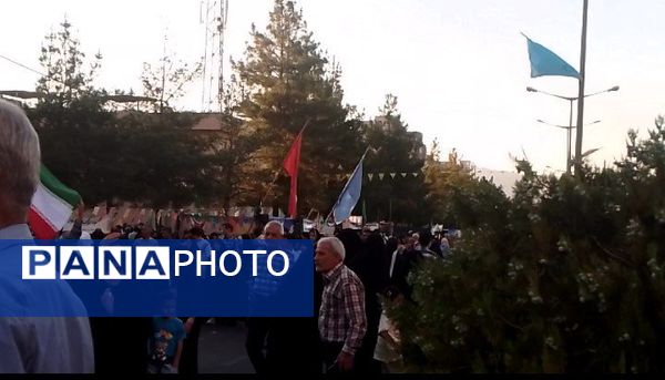 حضور پرشور دانش‌آموزان بیرجندی در اجتماع غدیر