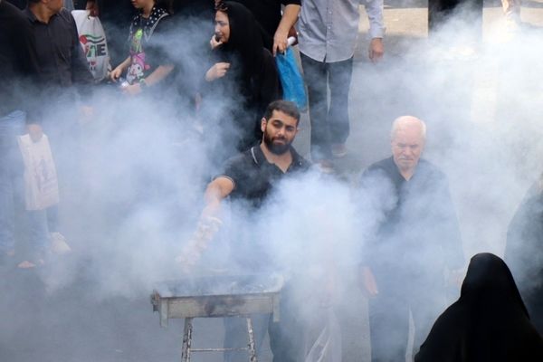 پای‌برهنه،در مسیر عشق