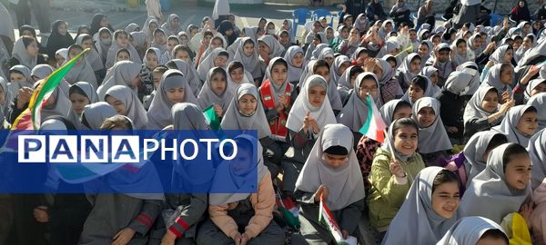 جشن شادی در دبستان نیایش