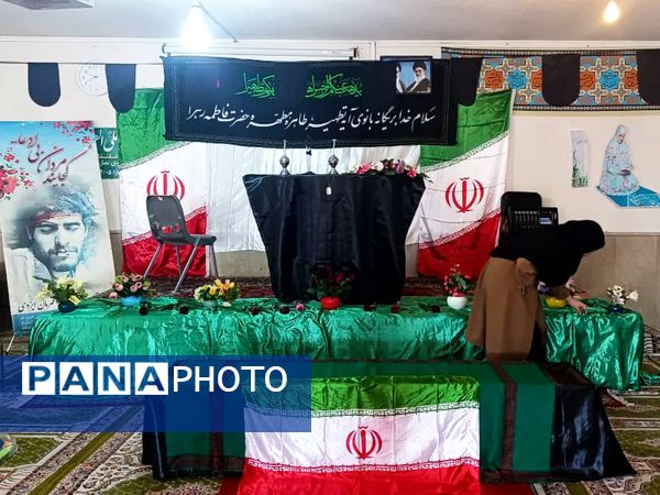 تشییع شهید گمنام در دبیرستان دخترانه شاهد قهرمان ایزدی ناحیه 3 شیراز