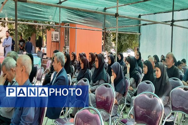 آیین خشت‌گذاری هنرستان اطلس روان کارا شهرستان پاکدشت 
