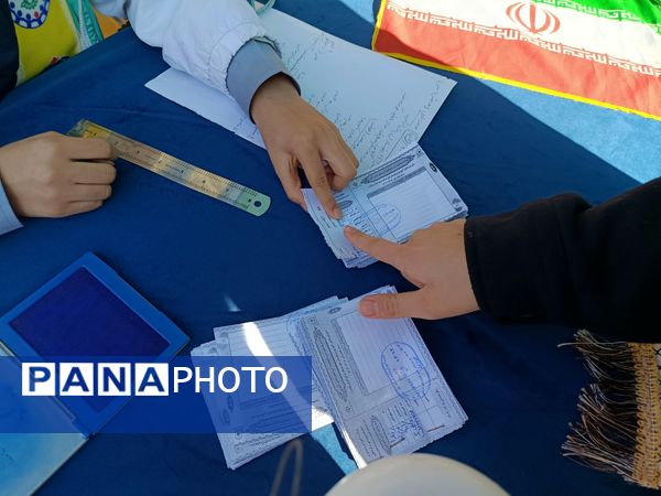 انتخابات شورای دانش آموزی‌ در دبیرستان‌ یغمای‌ نیشابوری(وکیلی 3)