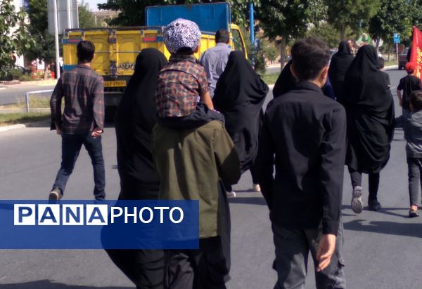 قدم‌های عاشقی از نافچ تا وردنجان به یاد کربلا