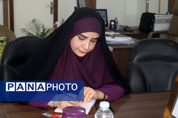 جلسه پایگاه‌های ارتقای مهارت‌های تحصیلی دانش‌آموزان و انتخاب رشته کنکور در بوشهر