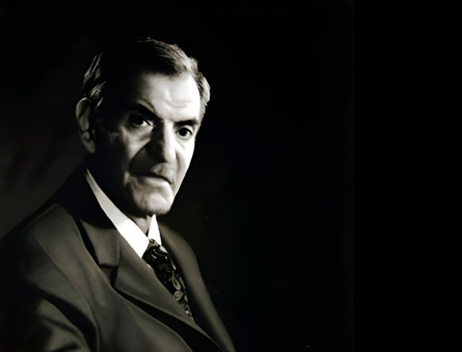 شاعری که شاعر کلمات نبود