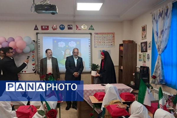 برگزاری جشن شکوفه ها با شعار توسعه عدالت برای ایران برای مدرسه در دبستان حضرت معصومه ناحیه یک شهرری