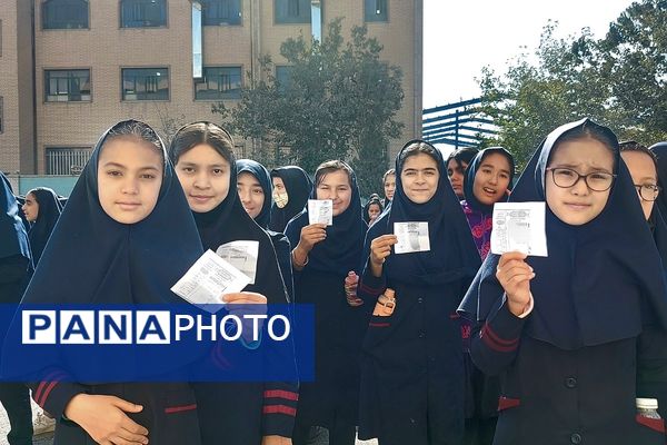 برگزاری انتخابات شورای دانش‌آموزی در مدارس منطقه کهریزک 