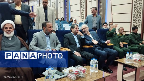 مراسم تجلیل از معلمان نمونه خراسان جنوبی