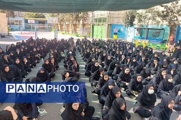 نواخته شدن زنگ امنیت اجتماعی به مناسبت هفته نیروی انتظامی در ناحیه دو شهرری 