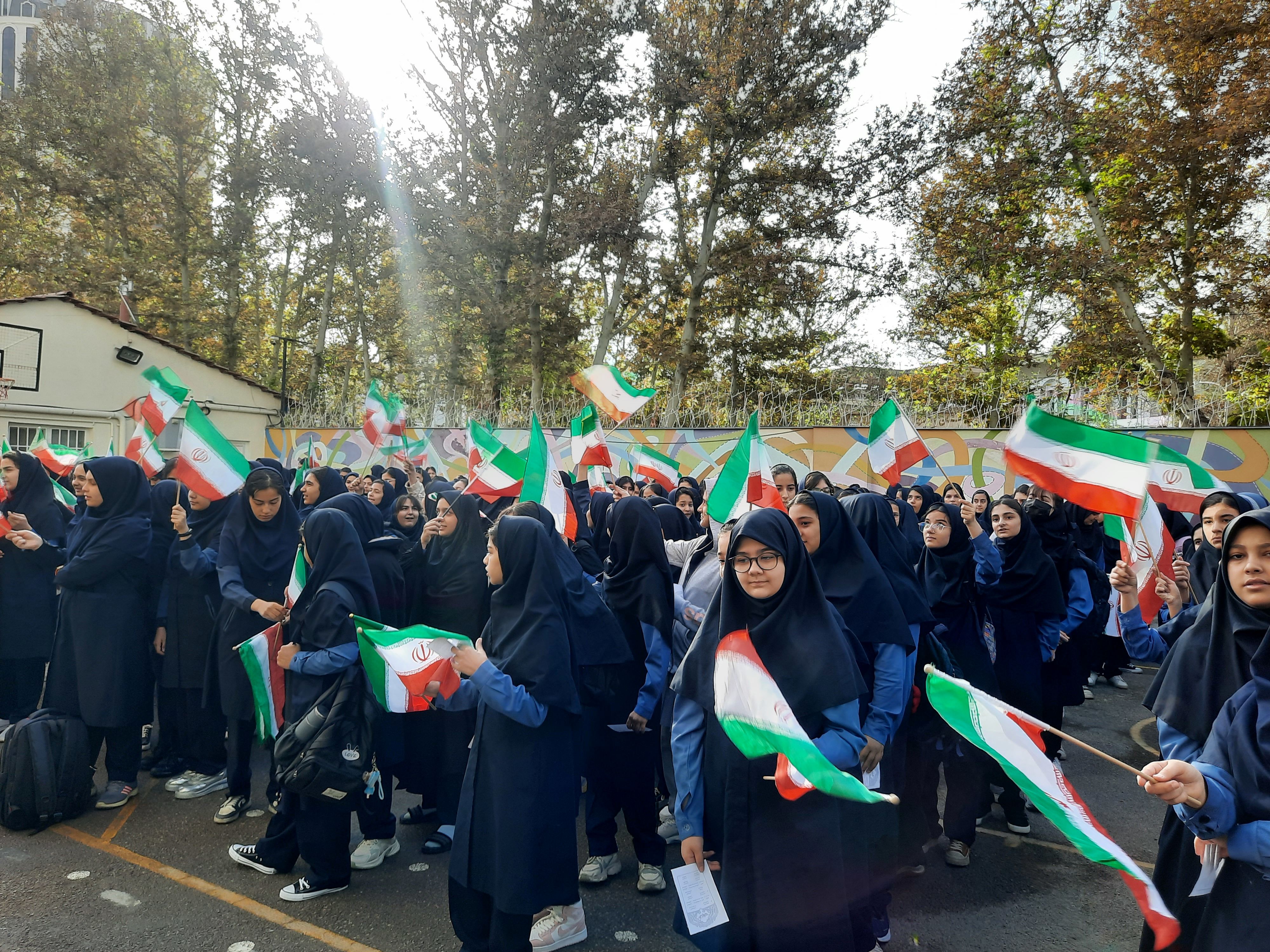 آیین بازگشایی مدارس در دبیرستان مصلی نژاد حضرت زهرا برگزار شد