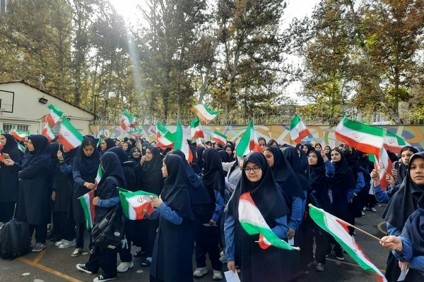 آیین بازگشایی مدارس در دبیرستان مصلی نژاد حضرت زهرا برگزار شد