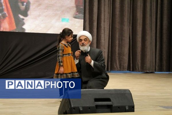 جشن بزرگ وصال و تقدیر از ۳۷۰ زوج جوان در فرهنگسرای نیشابور