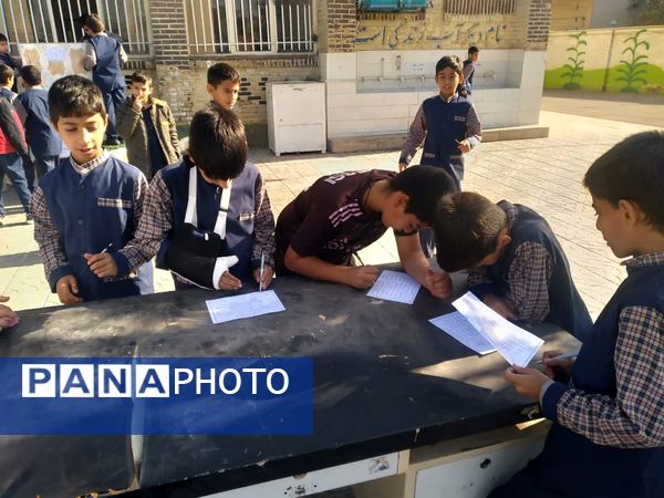 نشاط انتخاباتی و رای گیری شواری دانش‌آموزی در دبستان پسرانه حضرت قاسم(ع)