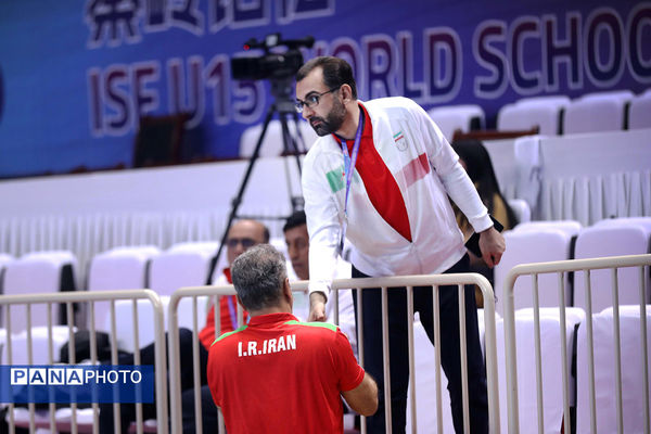 مسابقات دانش‌آموزی والیبال زیر ۱۵ سال قهرمانی جهان (ایران - عربستان)