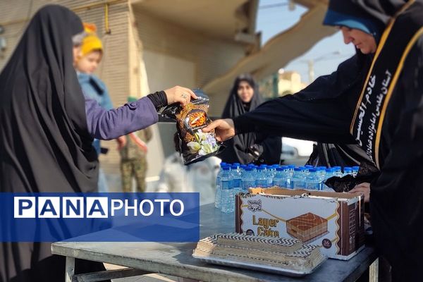 مراسم عزاداری حضرت ام‌البنین(س) همراه با تجلیل از خانواده‌های شهدا در رباط‌کریم