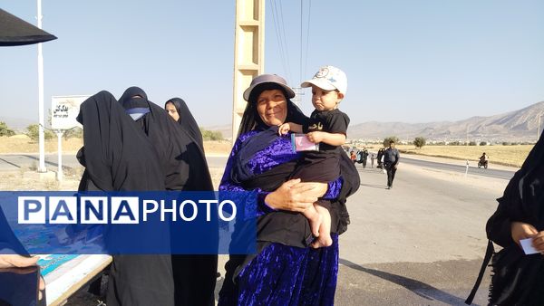 پیاده‌روی جاماندگان اربعین حسینی؛ پیوندی دوباره با عشق حسینی 