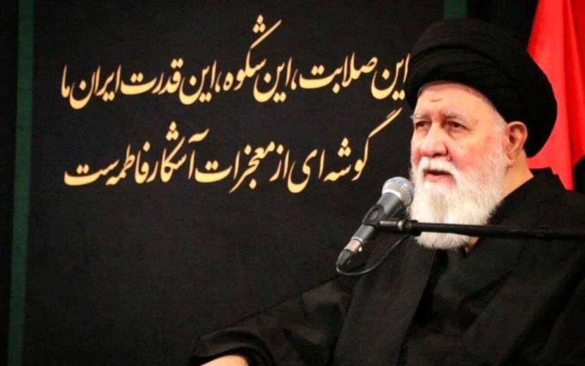 تاریخ هنوز از سینه مجروح حسین می‌گرید