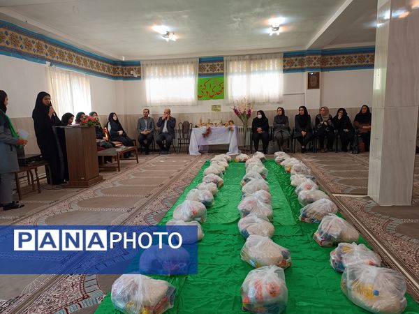 تهیه و توزیع بسته‌های معیشتی بین نیازمندان