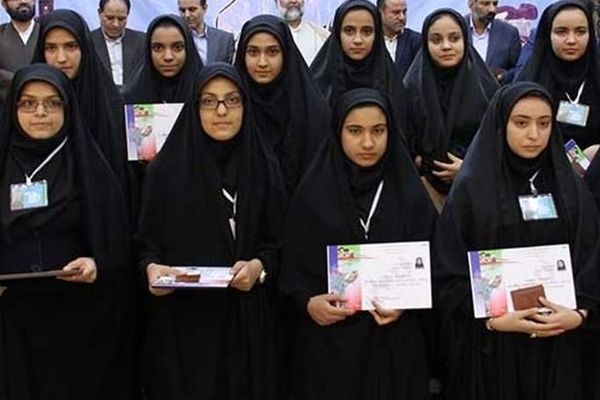 دانش‌آموزان در عرصه رسانه و فضای مجازی خلق اثر می‌کنند
