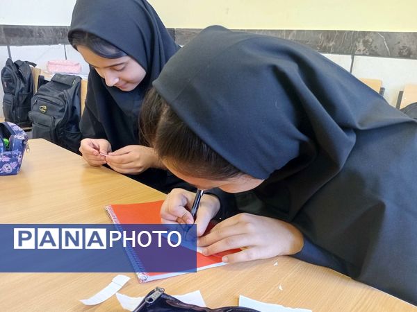 ساخت و راه‌اندازی بازی جعبه آرامش در مدرسه مادرمهربان خلیل آباد