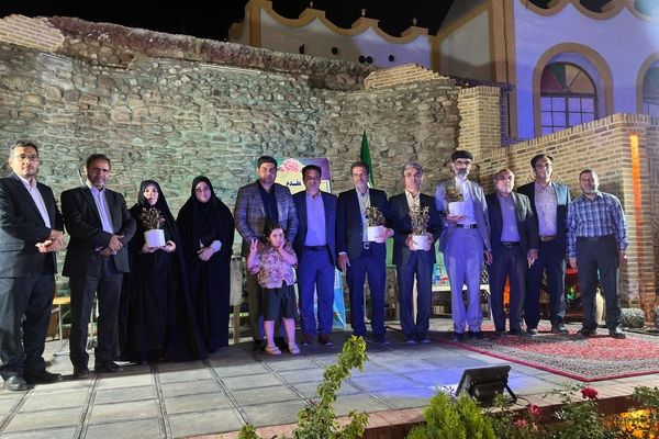 برگزاری آیین تجلیل از آموزش دهندگان تلاشگر نهضت سوادآموزی تربت حیدریه