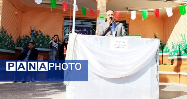 آیین نکوداشت و نواختن زنگ پدافند غیرعامل در شهرستان کلات