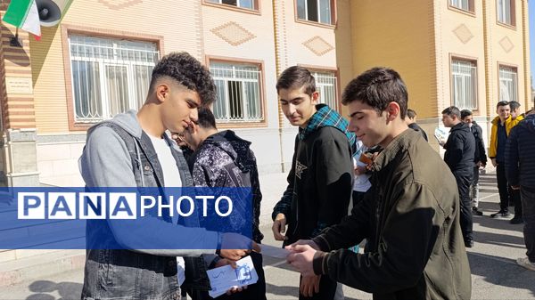 جشن عاطفه‌ها در مدرسه شریعتی اسکو