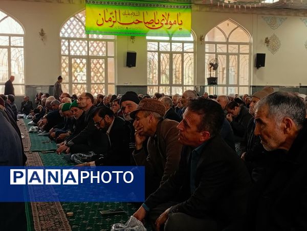 نماز جمعه این هفته شهرستان کاشمر با حضور پر رنگ مردم شهرستان کاشمر برگزار شد 