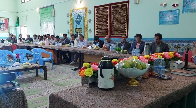 جلسه توجیهی مدیران مدارس متوسطه شهرستان بم