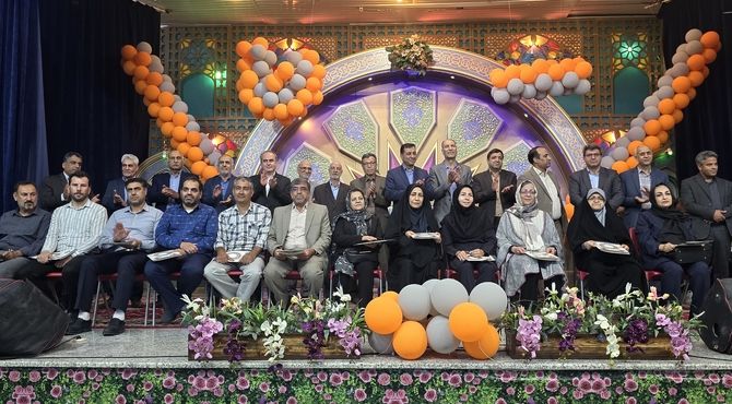 آئین تجلیل از مقام بازنشستگان آموزش وپرورش ناحیه ۴ اصفهان