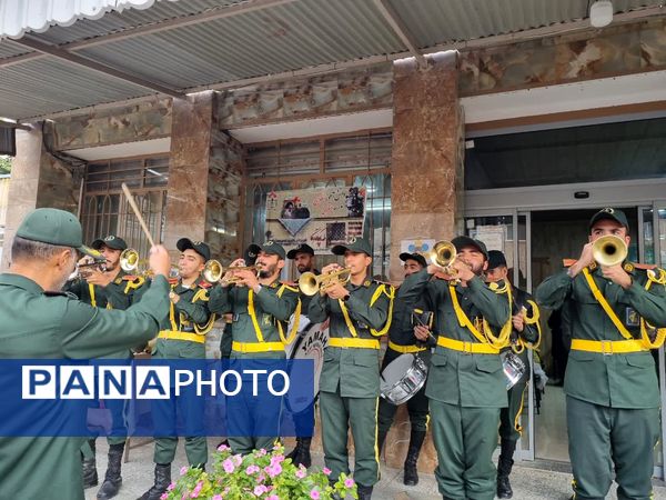 صبحگاه مقاومت در دبیرستان خدیجه کبری (س) ناحیه ۴ اصفهان