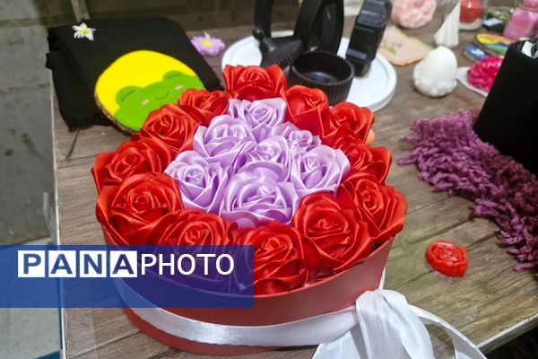 جشن خلاقیت دانش‌آموزان در نمایشگاه فناوری مدرسه پروین اعتصامی