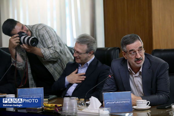 نشست مشترک مرکز پژوهش‌های مجلس شورای اسلامی و معاونان و مدیران امور مجلس وزارتخانه ها