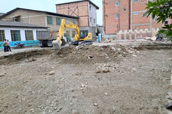 آغاز عملیات خاک‌برداری دبستان شهید زاهدی در گلوگاه