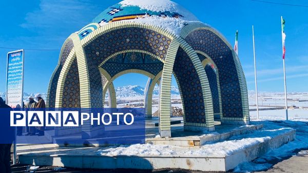 غبار روبی گلزار شهدای گمنام شهرستان باخرز 