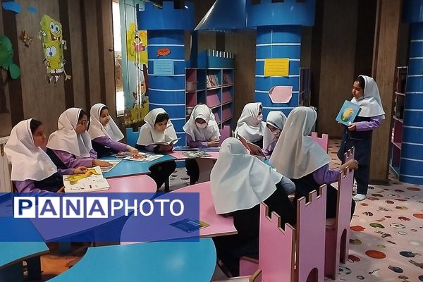  پیوند دانش‌آموزان دبستان سرای دانش با فرهنگ کتاب و کتابخوانی