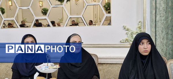 آیین تجلیل از خبرنگاران و اصحاب رسانه در محمودآباد