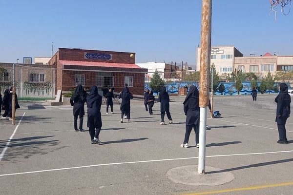 مسابقات درون مدرسه ای در دبیرستان فرهنگ