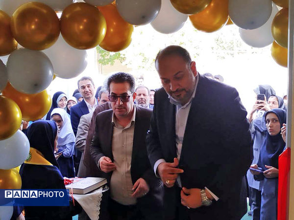 افتتاح «کافه گفت‌وگوی دخترونه» بجنورد