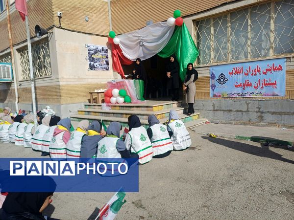 همایش یاوران انقلاب پیشتازان مقاومت در شهرستان ایوان